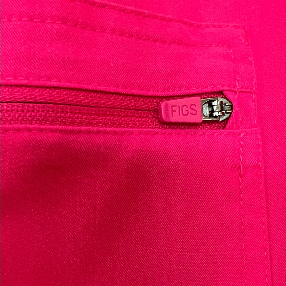 Figs Women's Scrub Set in limited edition color Shocking Pink - Picture 5 of 8